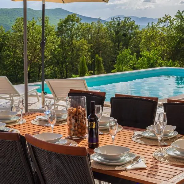 Velika Cista에 위치한 호텔 Holiday Home Saint Anthony - Heated pool