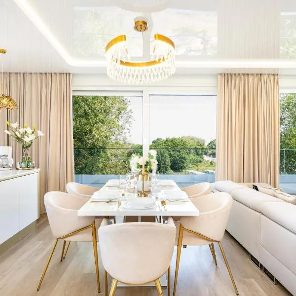 LUXURY ZETESIS - Horyzont Apartamenty Kołobrzeg, khách sạn ở Kołobrzeg