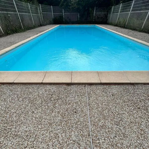 Appartement t2 piscine Parkin privée, hotel v destinaci Colomiers