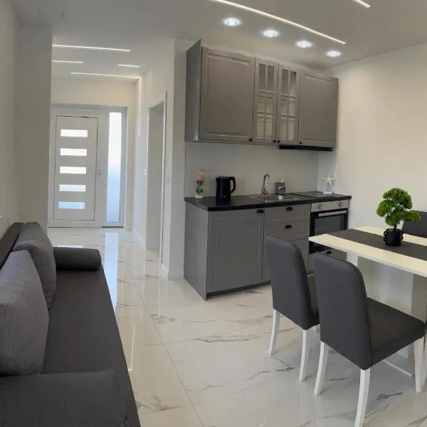 Apartmani Emanuel, hotel v destinaci Nin