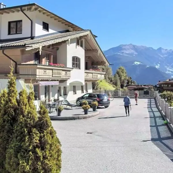 Julia, Apart, hotel in Finkenberg