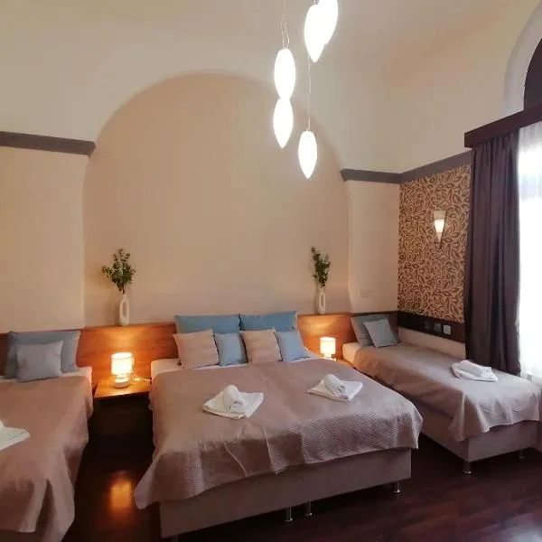 Mohács Korona Apartman, hotel v destinaci Moháč