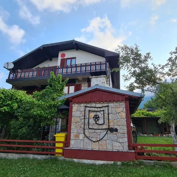 Ličke Noći, hotel v destinácii Donji Lapac