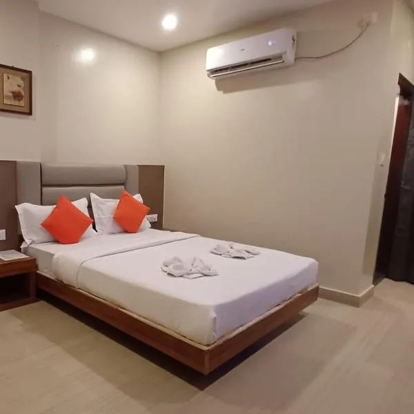 Hotel Elegant, hotel v Dimāpuru
