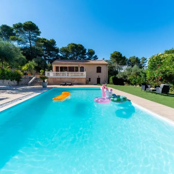 Villa provençale Peical, hotel v destinaci Trans-en-Provence