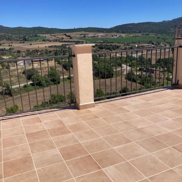 Apartamento González Montsec Montrebei, hotel v destinaci Tolva
