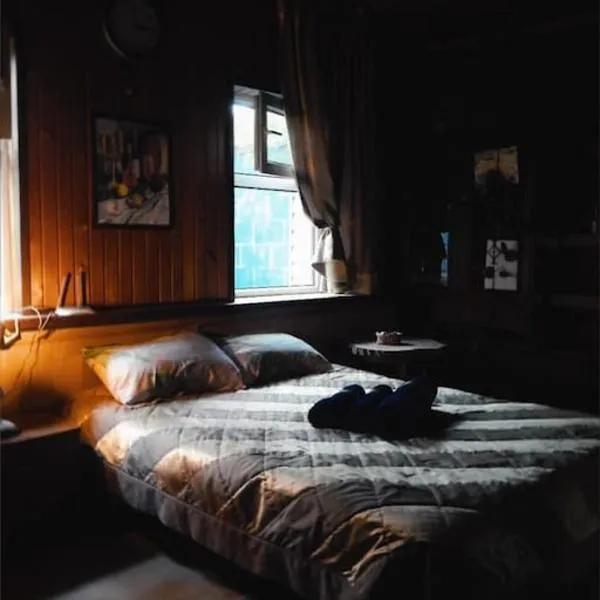 Охотничий домик, hotel en Almaty