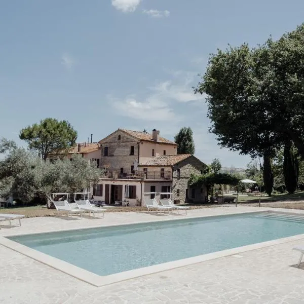 Agriturismo Qui Voglio, hotell i Monte Roberto