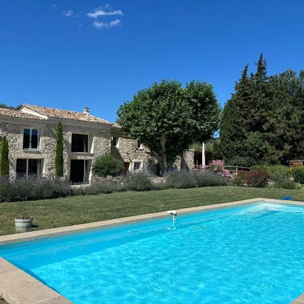 La petite plaine, hotel v destinaci Clansayes