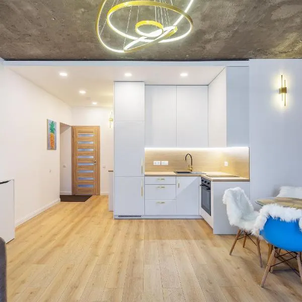Lunar Luxury Appartment Boulevard View High Street, khách sạn ở Šiauliai