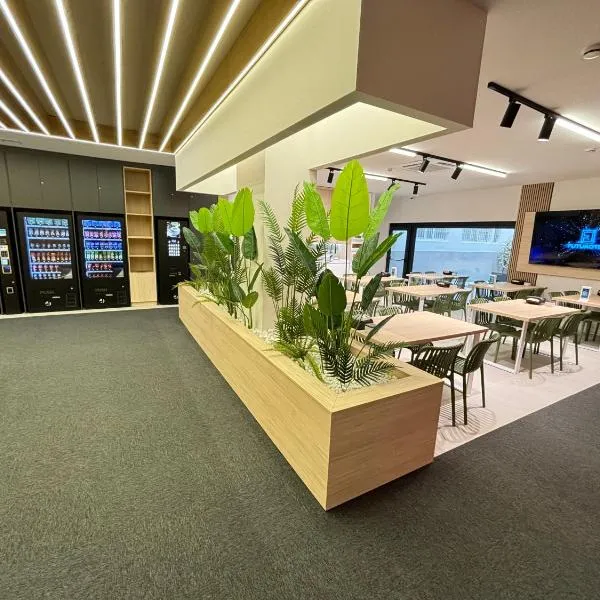 Futurotel Sevilla、セビリアのホテル