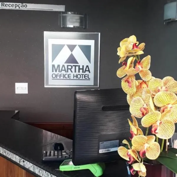 Martha Office Hotel, готель у місті Бауру