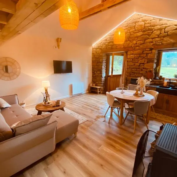 Petite Maison de Campagne avec vue sur la vallée, hotel v destinaci Guern