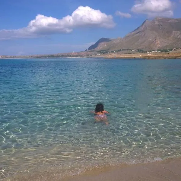 DX Appartamento Fiori d arancio, hotel v destinaci Tonnara di Bonagia