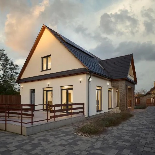 Silver Cottage – hotel w mieście Máriapócs