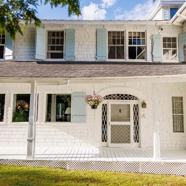 Auberge Les Sources, hotel v destinaci La Malbaie