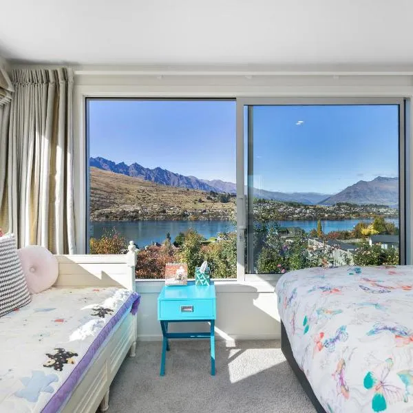 Amazing lake view room #2 & floor heating, hotel Queenstownban