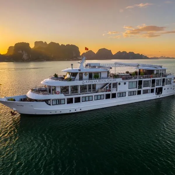 Athena Royal Cruise - Luxury in Halong Bay、ハロンのホテル