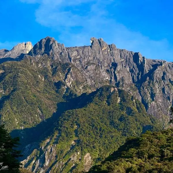 Komfy Kundasang Cabin & Campsite, Mesilau Mount Kinabalu, hotel in Kamburongoh