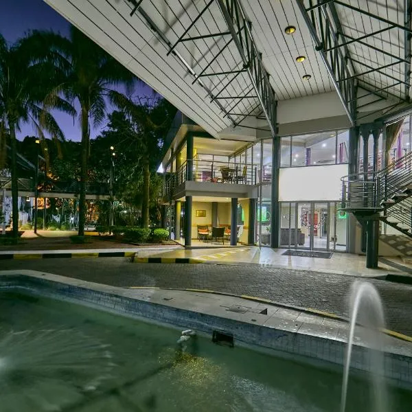 Cresta Thapama Hotel, hotel v destinaci Francistown