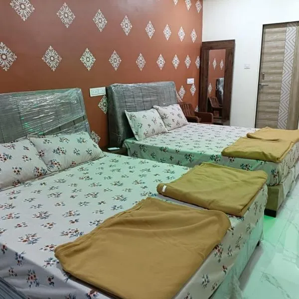Atithi home stay, hotel v destinaci Garudeshwar