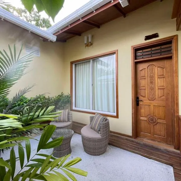 The Dreamscape Villa, hotel in Feridhoo