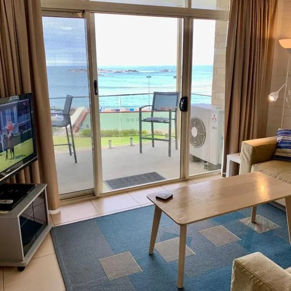 'The Dolphins 7' - 'A View To Remember', hotel in Port Elliot