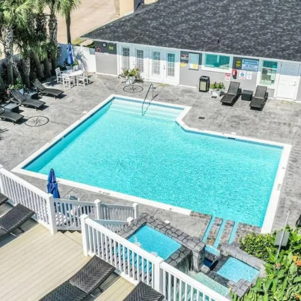 Stay Awhile Condo Minutes to Beach with Pool, hotel in Galveston