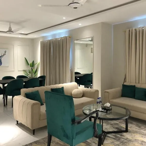 NAMUVE - The Opus Residences 3-Bed Luxury Apartment Gulberg, hôtel à Lahore