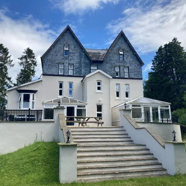 Serenity House Wales, hotel in Llangammarch Wells