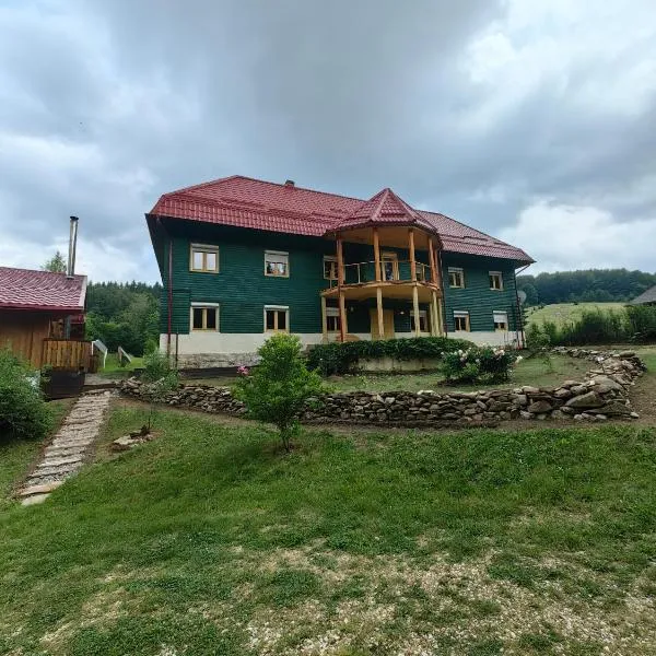 Raw Nature Cabin, hotel in Vama Buzăului