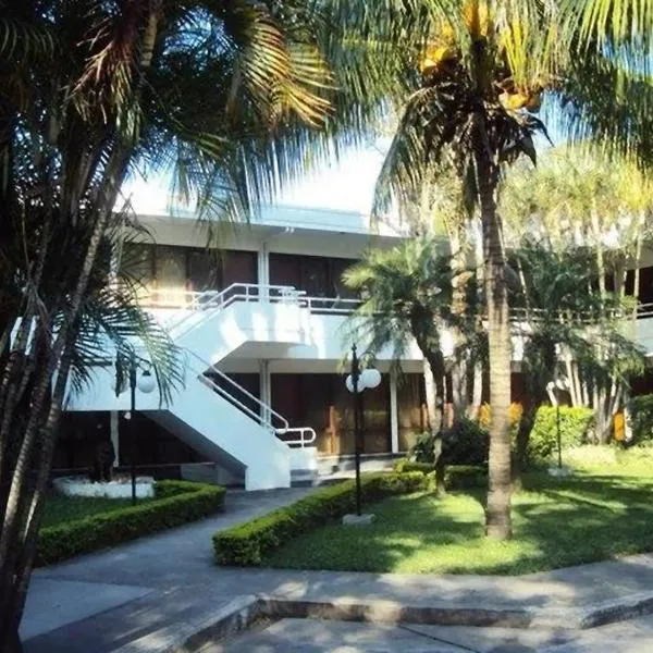 Ex Hotel Asturias Centrico, khách sạn ở Santa Cruz de la Sierra