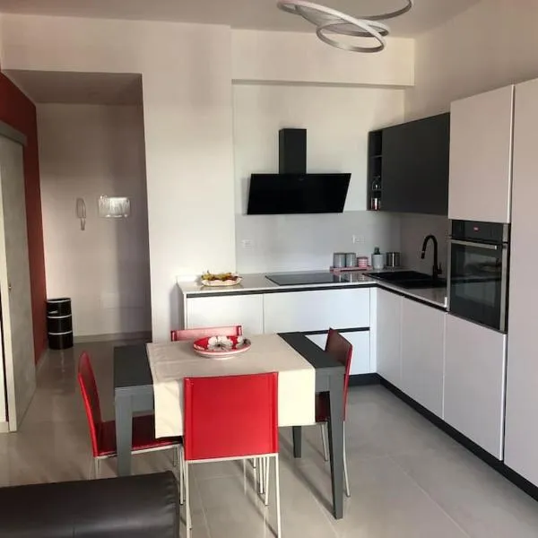 Appartamento fronte mare Pesaro, hotel v destinaci Pesaro