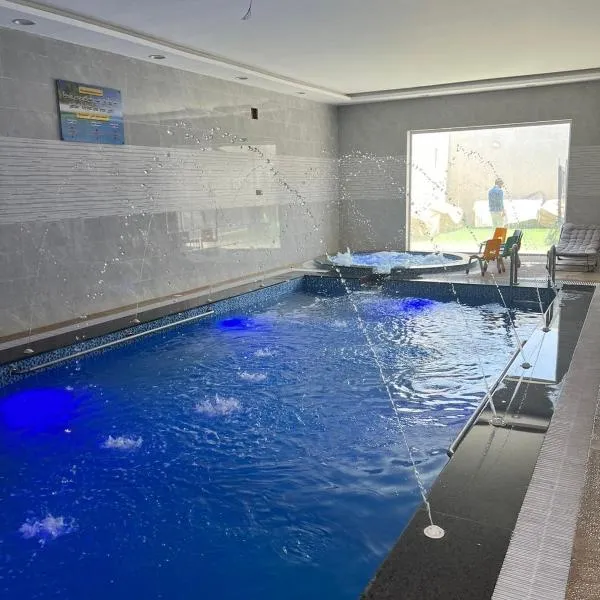 شالية الموج الازرق قسمين, hotel v destinaci Hafr Al Baten