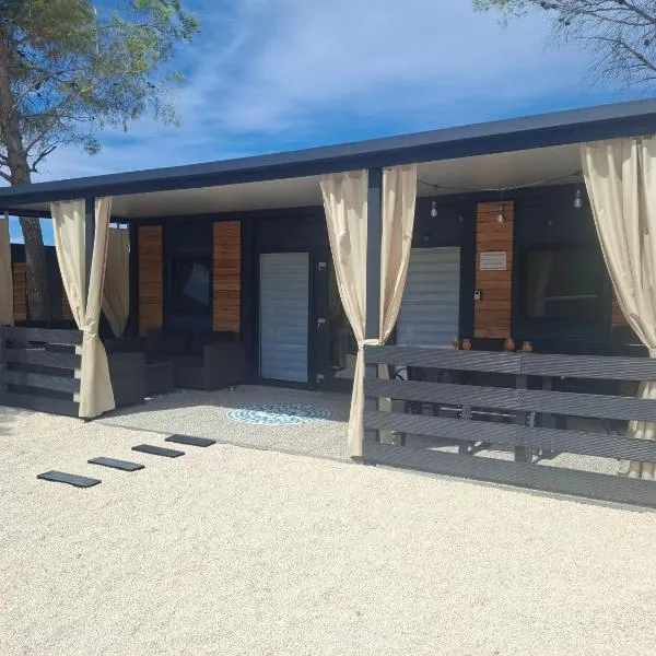Luna Mobilehomes, hotel v Drage