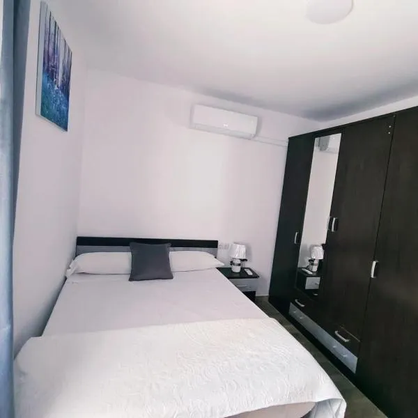 habitación acogedora en zona tranquila, hotel v destinaci Almería