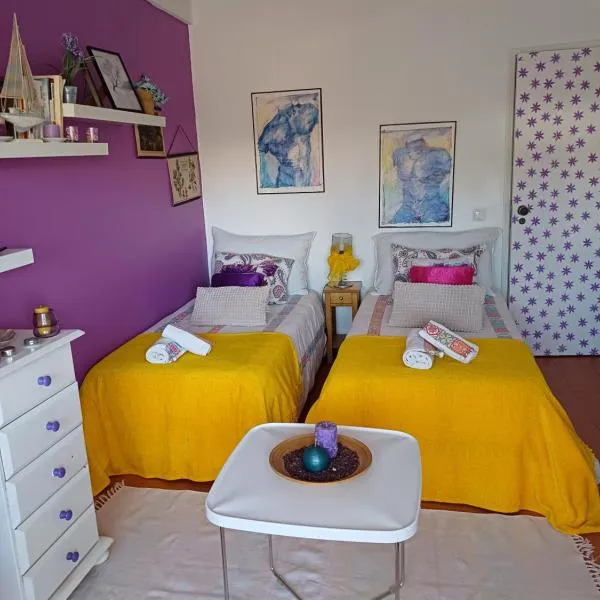 Quarto Casa na Praia, hotel in Porches