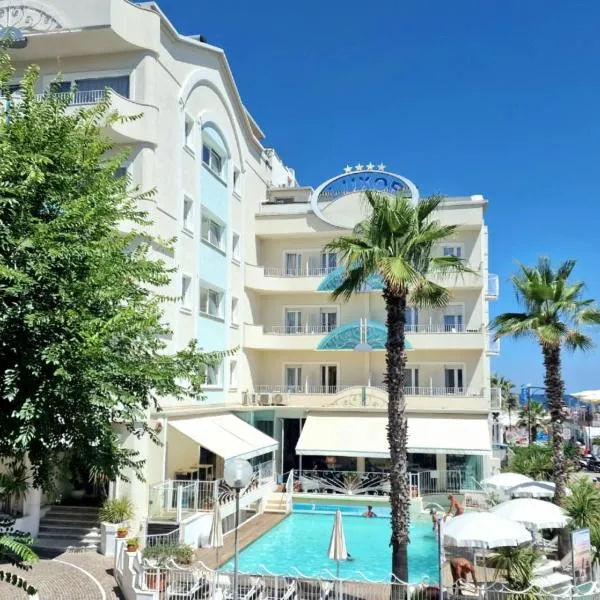 Luxor Beach Boutique Hotel Cattolica, hotel Cattolicában
