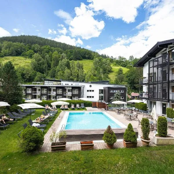 Hotel Der Waldhof – hotel w mieście Zell am See