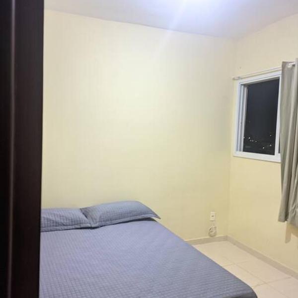 Quarto de Casal Bem Localizado Em apto Compartilhado AP 204