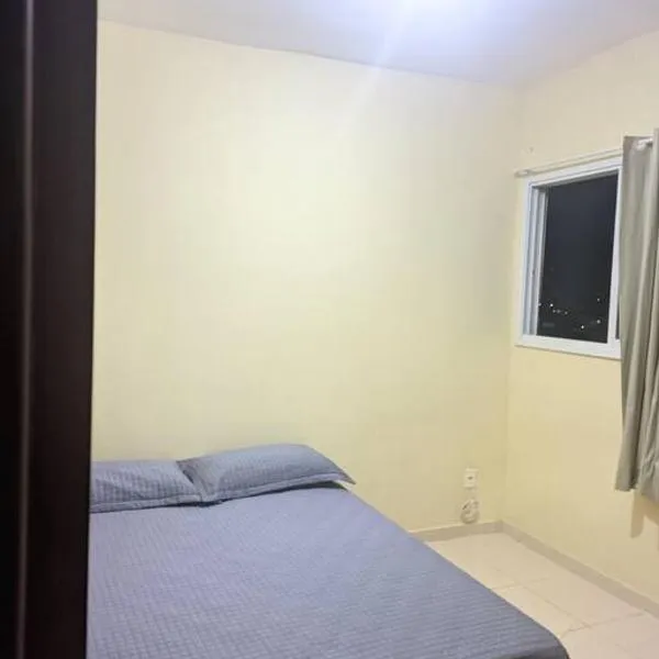 Quarto de Casal Bem Localizado Em apto Compartilhado AP 204, hotel a Uberaba