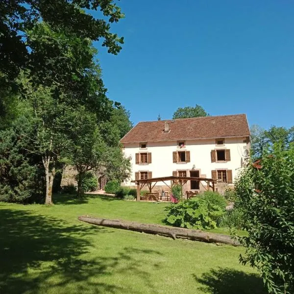 Chambres d'hôtes La Charmante, hotel v destinaci Xertigny