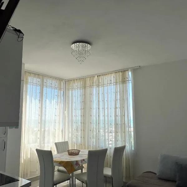 Kapri Apartaments Qerret, hotel v destinaci Qerret