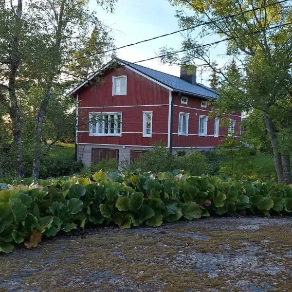 Maalaiskylään, hotel v destinaci Ukkila