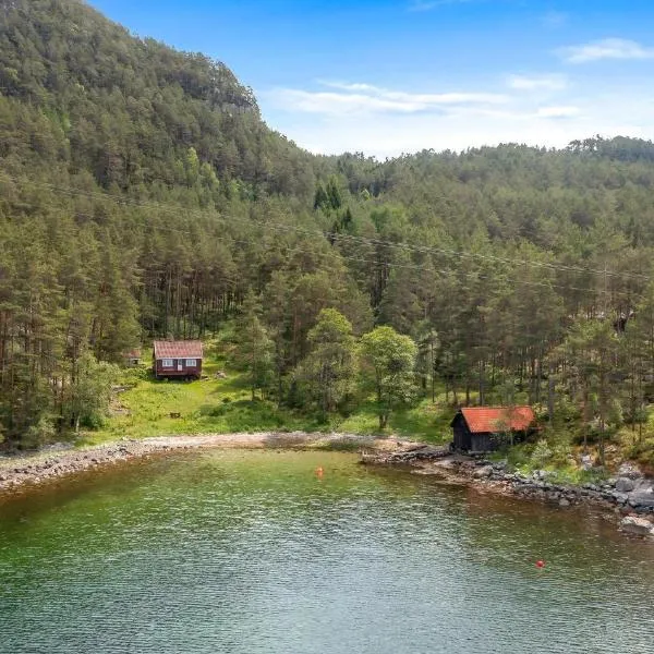 2 Bedroom Cozy Home In Jørpeland, hotel in Jørpeland