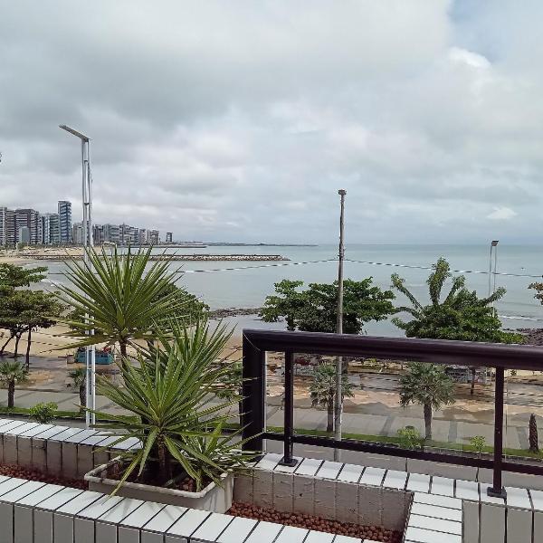 Flat Blue Tree Beira Mar by Escala