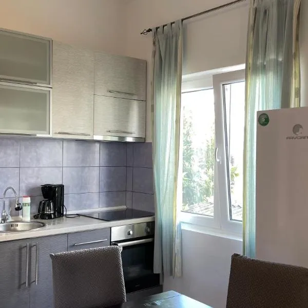 Luna Apart 2, hotel a Dobra Voda