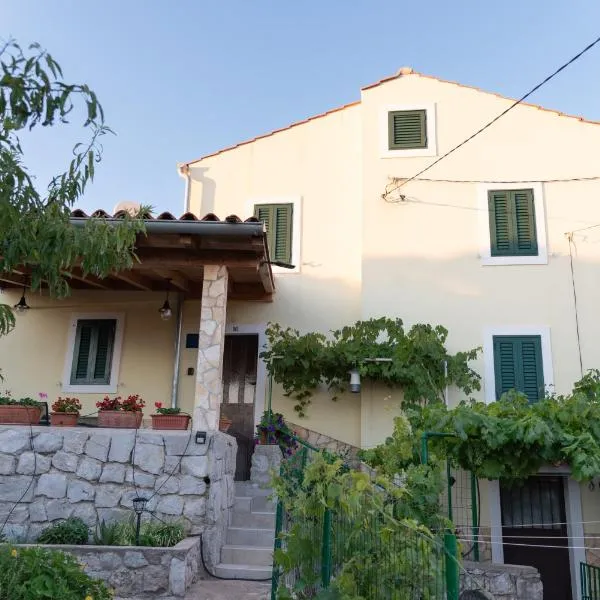 House Klementina, hotel v destinaci Martinšćica