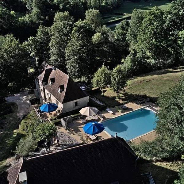 Vakantiehuis met zwembad nabij Rocamadour, hotel v destinácii ThÃ©mines