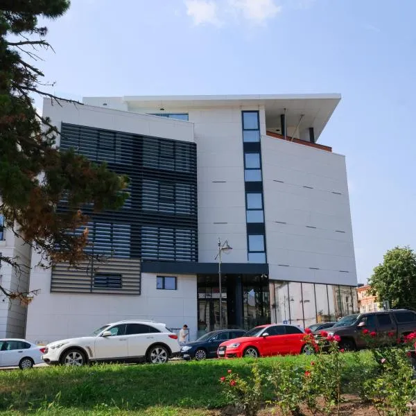 Hotel Lupa by Bueno, hotel in Constanţa